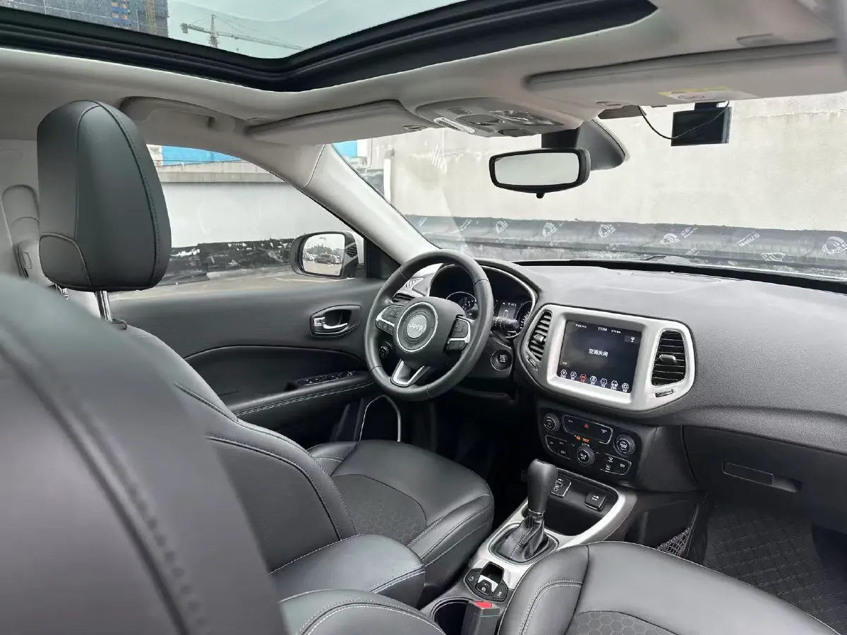 2020 Jeep Compass 1.3T 173HP L4 7DCT,autocango,china used car exporter,china ev exporter,chinese used car exporter,chinese used ev exporter