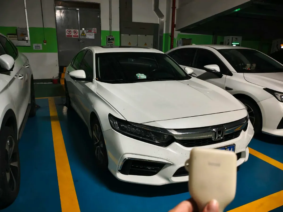 2019 Honda Inspire 1.5T 194HP L4 CVT,autocango,china used car exporter,china ev exporter,chinese used car exporter,chinese used ev exporter
