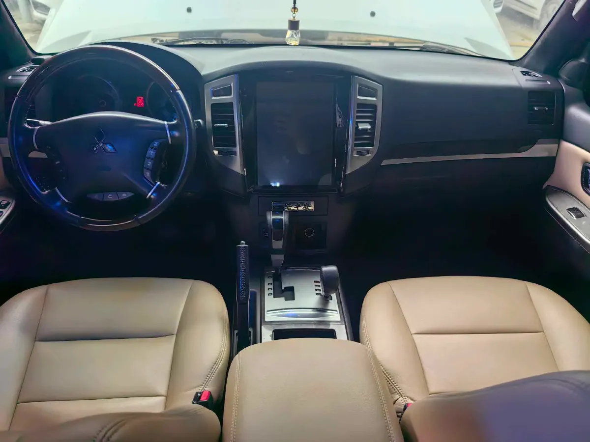 2017 BYD e6 BEV 82KWH,autocango,china used car exporter,china ev exporter,chinese used car exporter,chinese used ev exporter