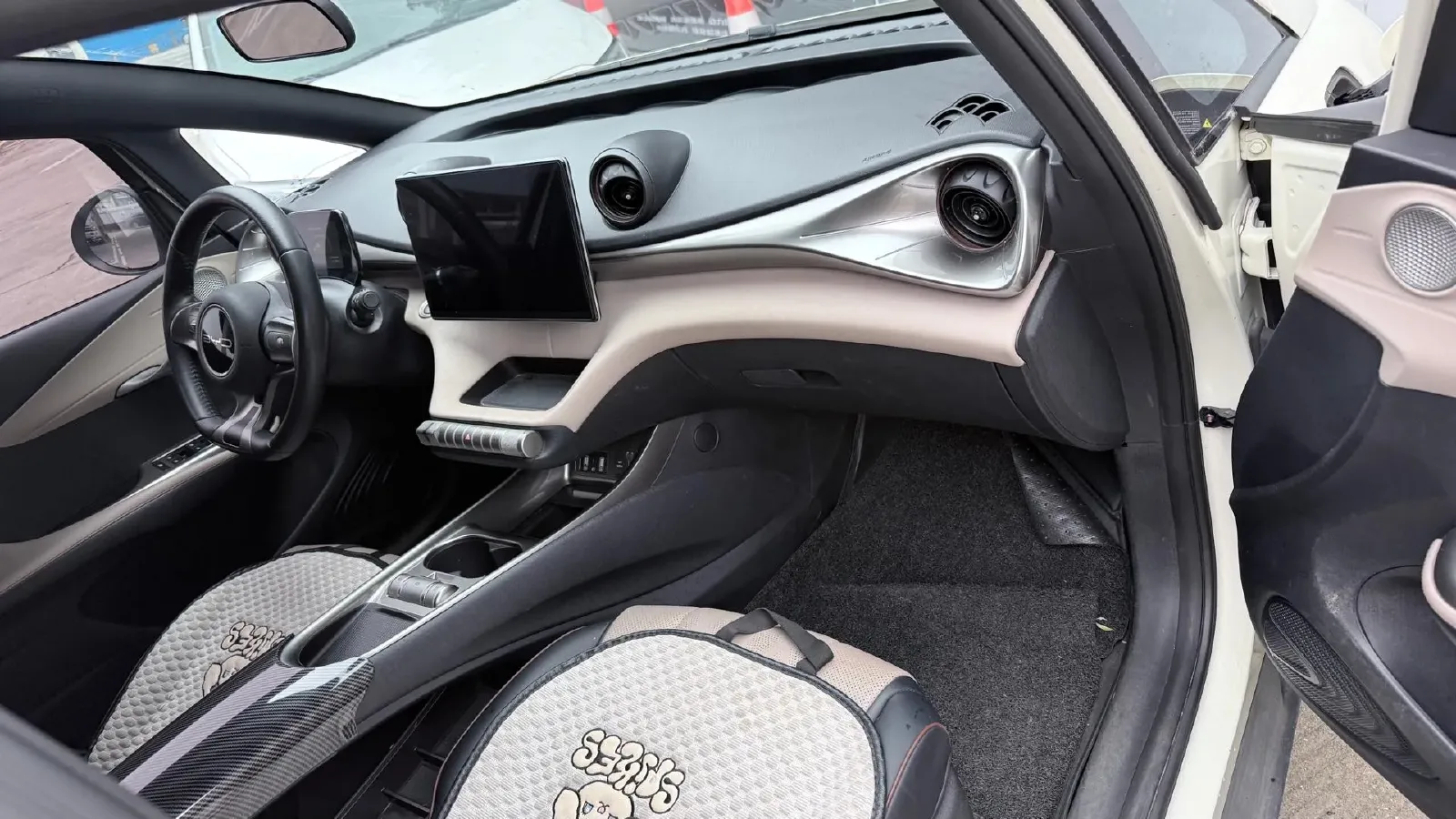 2023 BYD Dolphin BEV 44.928KWH,autocango,china used car exporter,china ev exporter,chinese used car exporter,chinese used ev exporter