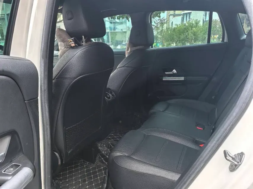 2020 Mercedes-Benz GLA Class 1.3T 163HP L4 7DCT,autocango,china used car exporter,china ev exporter,chinese used car exporter,chinese used ev exporter