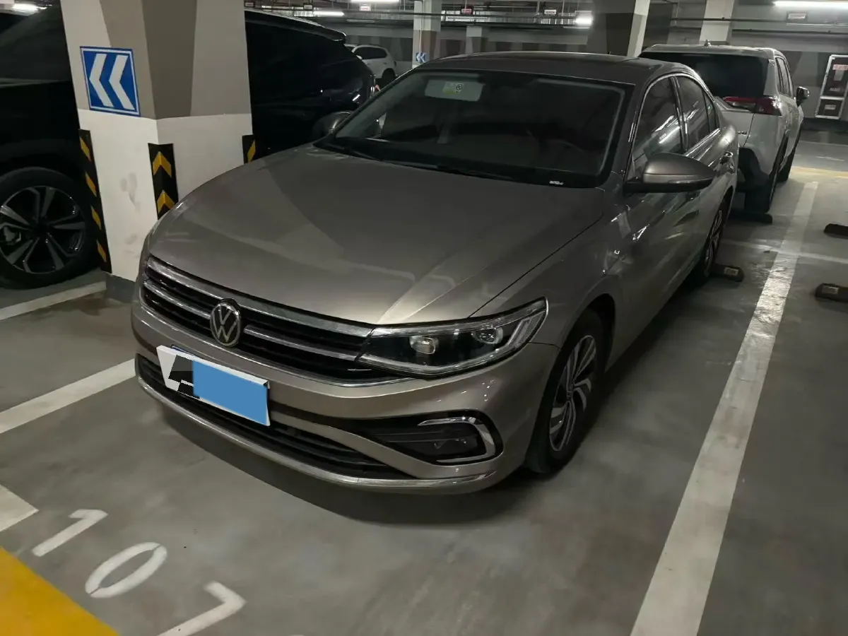 2023 Volkswagen Bora 1.2T 116HP L4 7DCT,autocango,china used car exporter,china ev exporter,chinese used car exporter,chinese used ev exporter