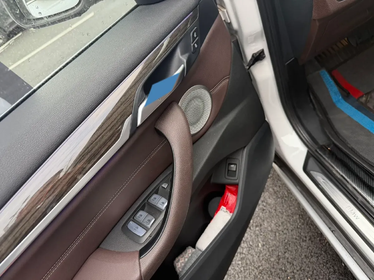 2021 BMW X1 2.0T 192HP L4 8AT,autocango,china used car exporter,china ev exporter,chinese used car exporter,chinese used ev exporter