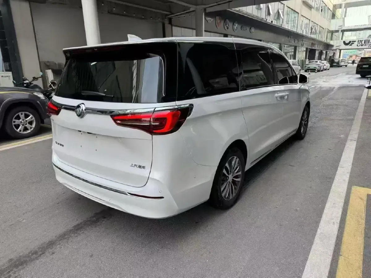 2023 Buick GL8 2.0T 237HP L4 9AT,autocango,china used car exporter,china ev exporter,chinese used car exporter,chinese used ev exporter