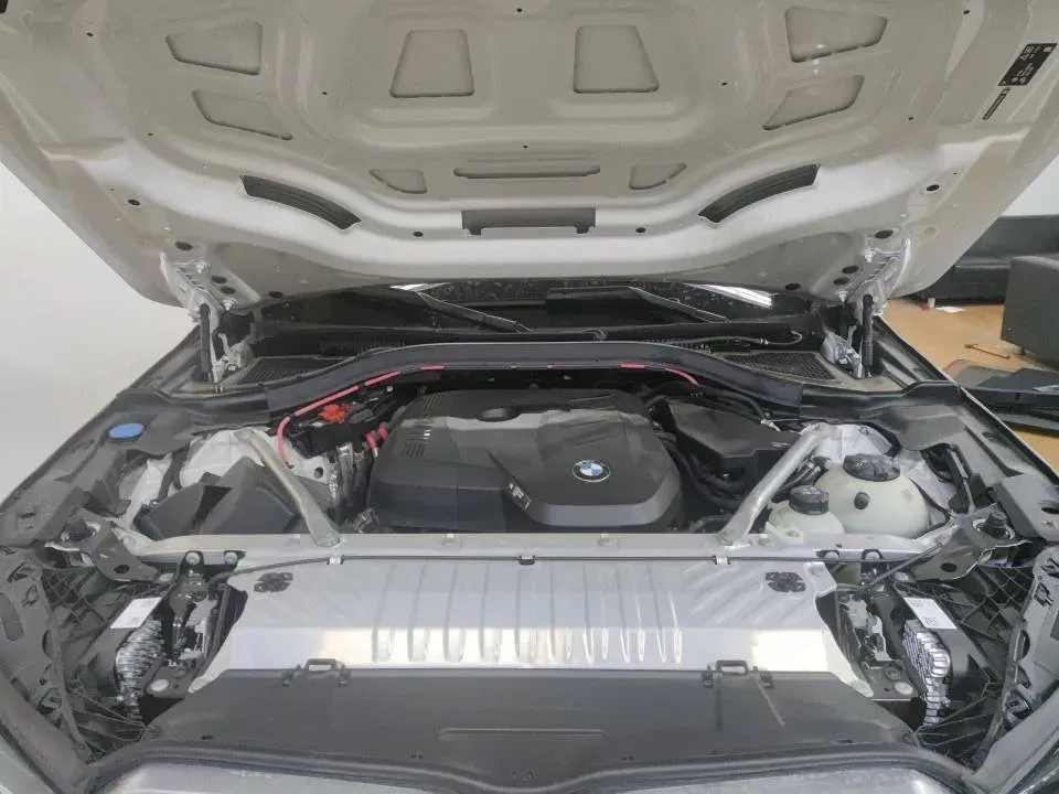 2025 BMW X3 2.0T 258HP L4 8AT,autocango,china used car exporter,china ev exporter,chinese used car exporter,chinese used ev exporter