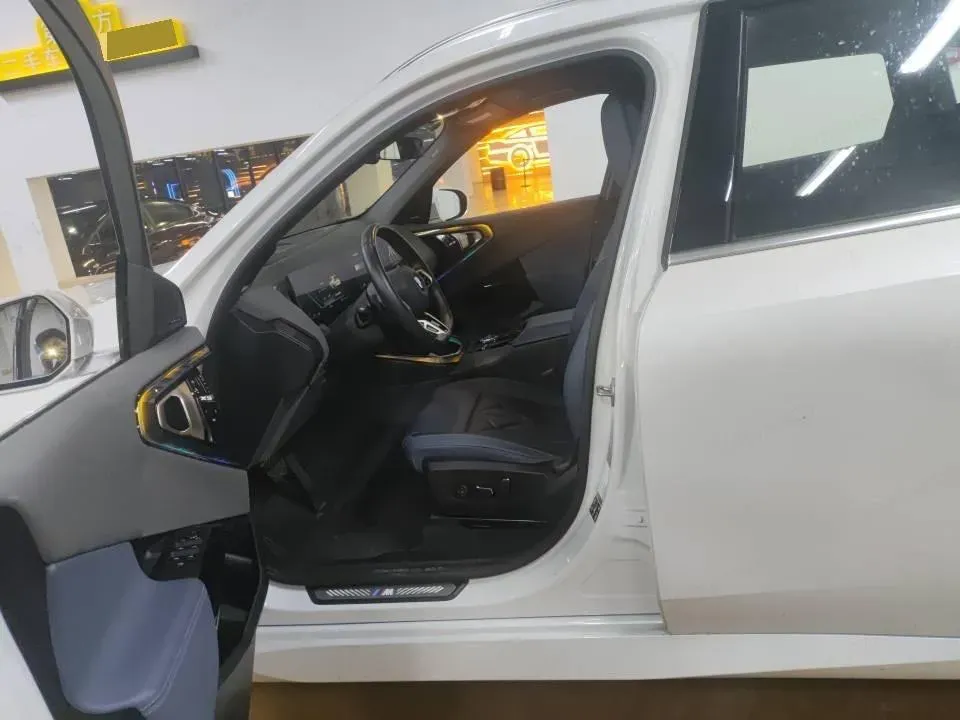 2025 BMW X3 2.0T 258HP L4 8AT,autocango,china used car exporter,china ev exporter,chinese used car exporter,chinese used ev exporter