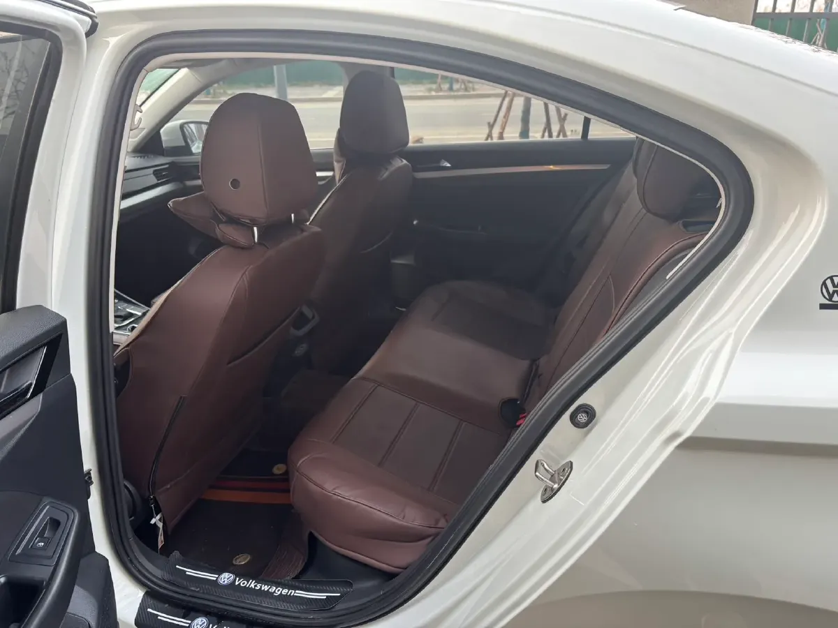 2021 Volkswagen Bora 1.5L 113HP L4 6AT,autocango,china used car exporter,china ev exporter,chinese used car exporter,chinese used ev exporter