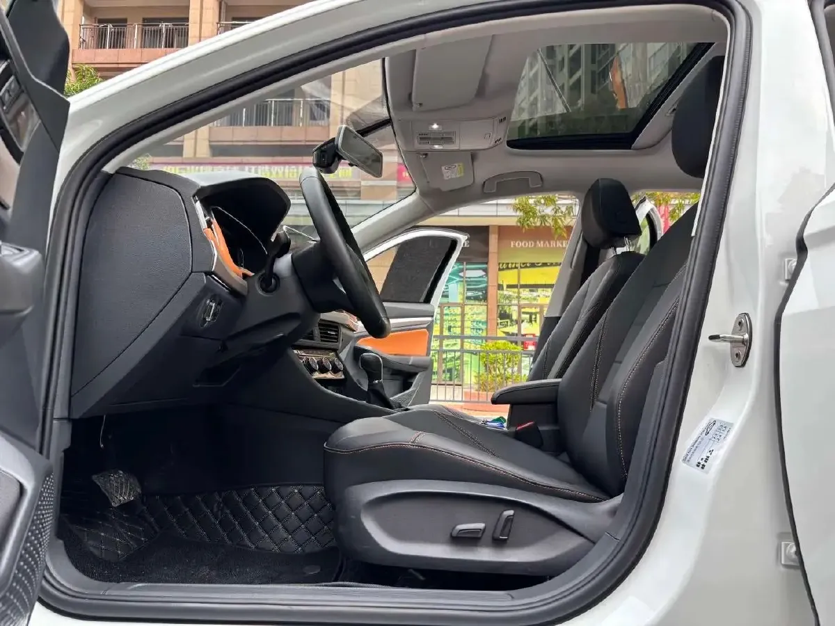 2023 Volkswagen Bora 1.2T 116HP L4 7DCT,autocango,china used car exporter,china ev exporter,chinese used car exporter,chinese used ev exporter