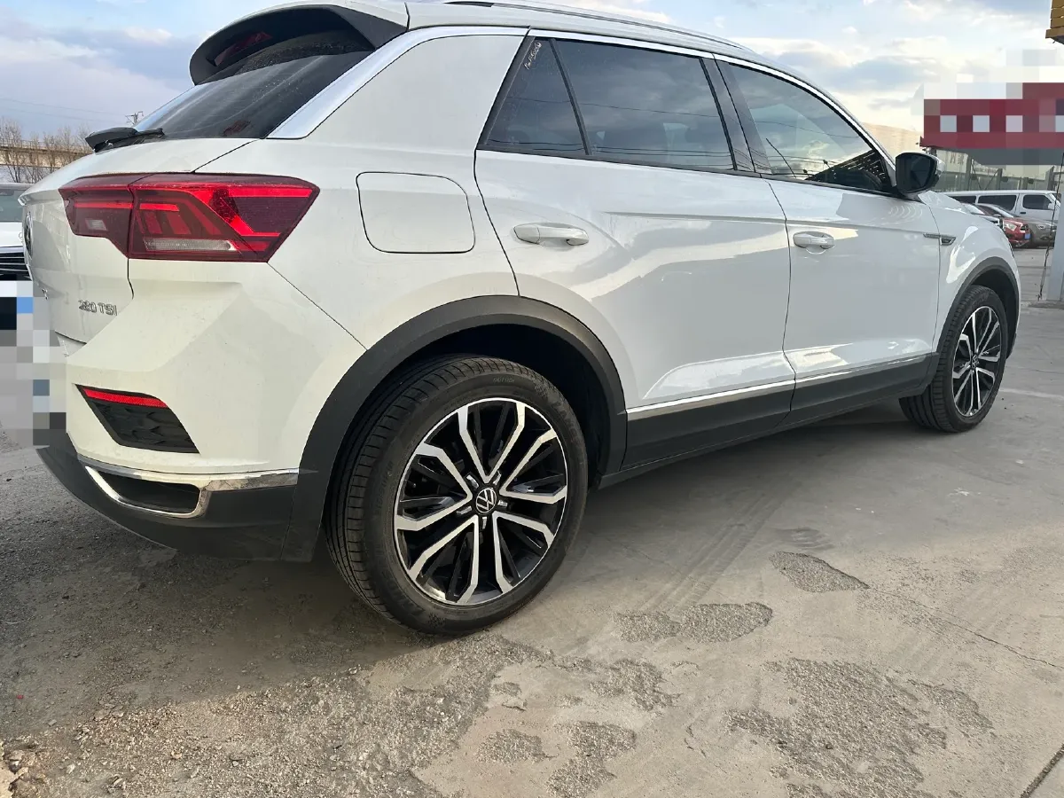 2021 Volkswagen T-Roc 1.4T 150HP L4 7DCT,autocango,china used car exporter,china ev exporter,chinese used car exporter,chinese used ev exporter
