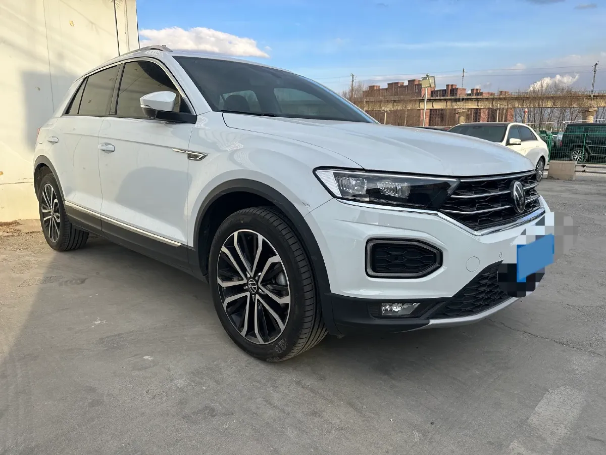 2021 Volkswagen T-Roc 1.4T 150HP L4 7DCT,autocango,china used car exporter,china ev exporter,chinese used car exporter,chinese used ev exporter