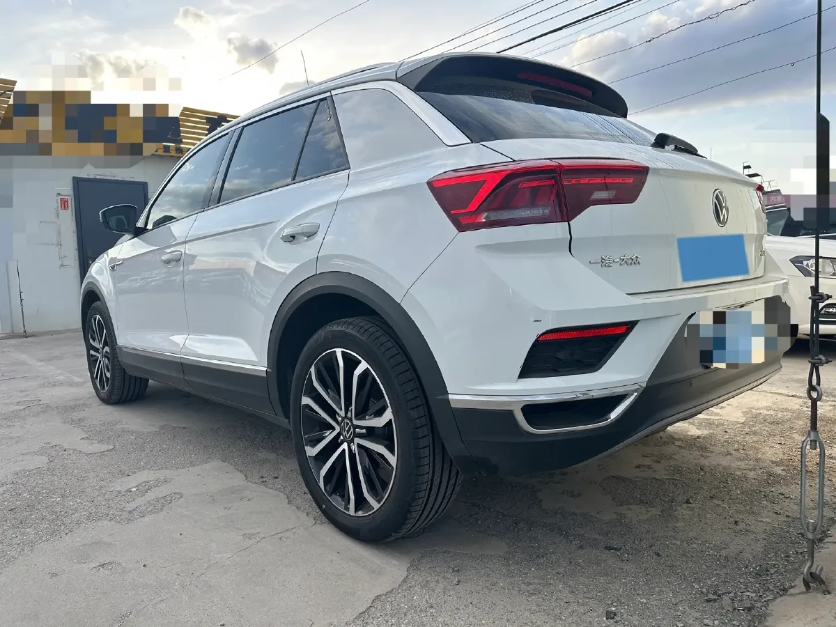 2021 Volkswagen T-Roc 1.4T 150HP L4 7DCT,autocango,china used car exporter,china ev exporter,chinese used car exporter,chinese used ev exporter