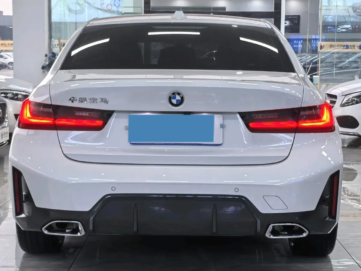 2023 BMW 3 Series 2.0T 156HP L4 8AT,autocango,china used car exporter,china ev exporter,chinese used car exporter,chinese used ev exporter