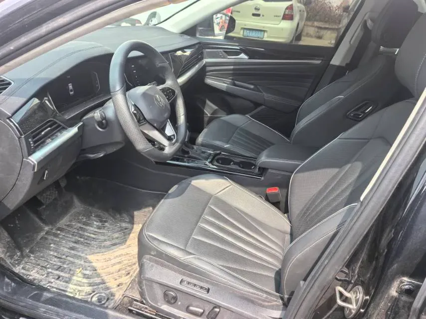 2024 Volkswagen Passat 2.0T 220HP L4 7DCT,autocango,china used car exporter,china ev exporter,chinese used car exporter,chinese used ev exporter