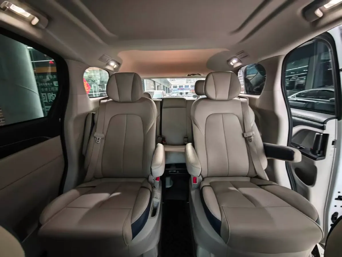 2023 Buick GL8 2.0T 237HP L4 9AT,autocango,china used car exporter,china ev exporter,chinese used car exporter,chinese used ev exporter