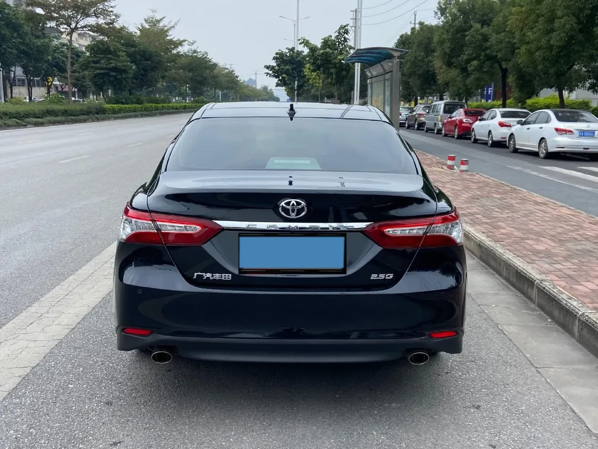 2021 Toyota Camry 2.5L 209HP L4 8AT,autocango,china used car exporter,china ev exporter,chinese used car exporter,chinese used ev exporter