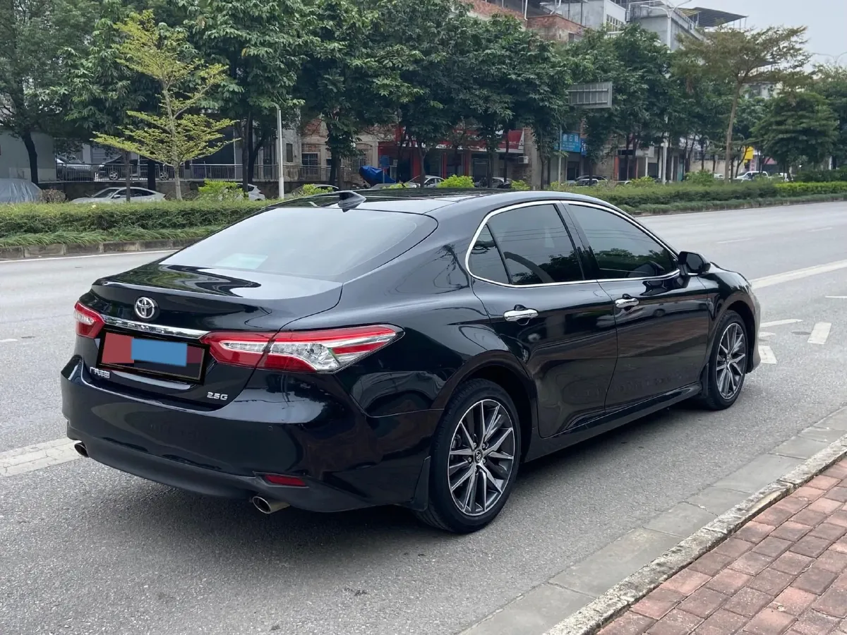 2021 Toyota Camry 2.5L 209HP L4 8AT,autocango,china used car exporter,china ev exporter,chinese used car exporter,chinese used ev exporter