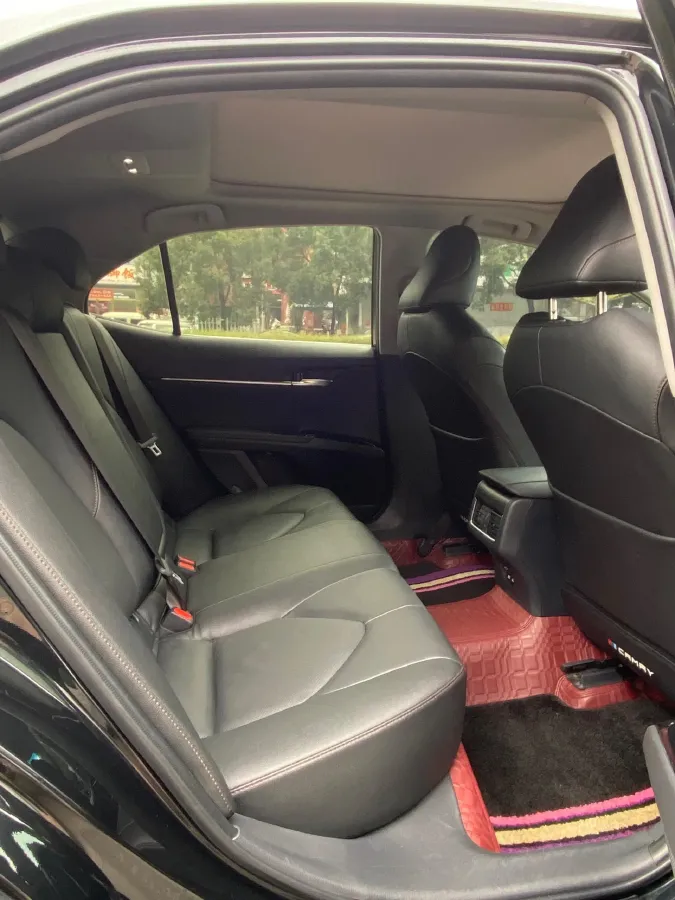 2021 Toyota Camry 2.5L 209HP L4 8AT,autocango,china used car exporter,china ev exporter,chinese used car exporter,chinese used ev exporter