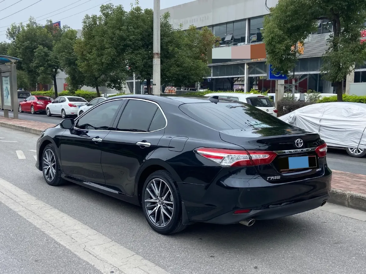 2021 Toyota Camry 2.5L 209HP L4 8AT,autocango,china used car exporter,china ev exporter,chinese used car exporter,chinese used ev exporter