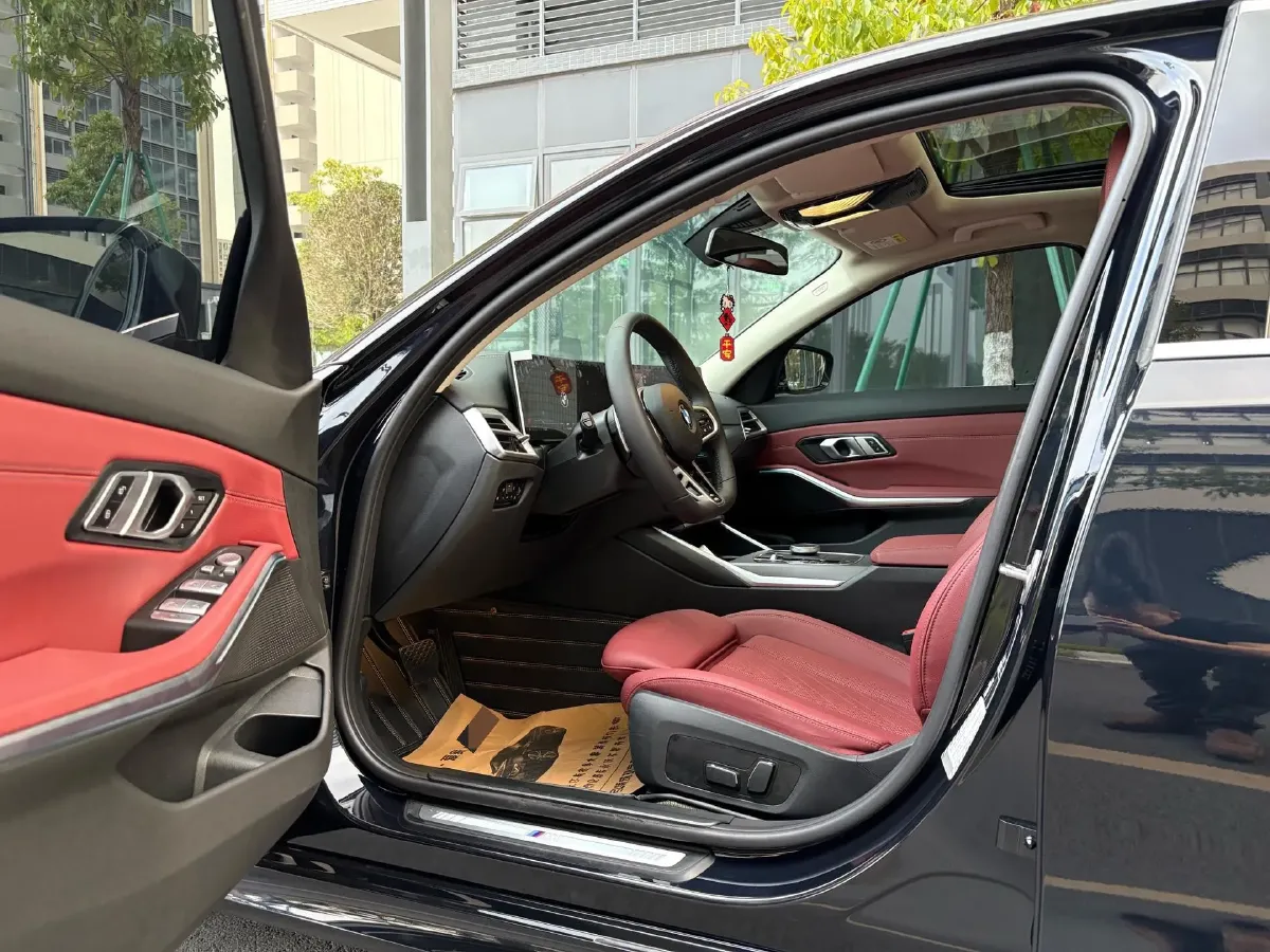 2025 BMW 3 Series 2.0T 184HP L4 8AT,autocango,china used car exporter,china ev exporter,chinese used car exporter,chinese used ev exporter