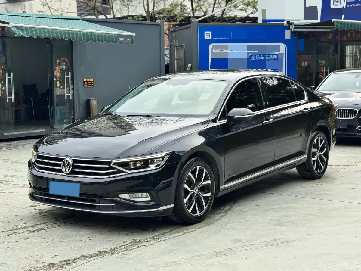2020 Volkswagen Magotan 2.0T 186HP L4 7DCT,autocango,china used car exporter,china ev exporter,chinese used car exporter,chinese used ev exporter