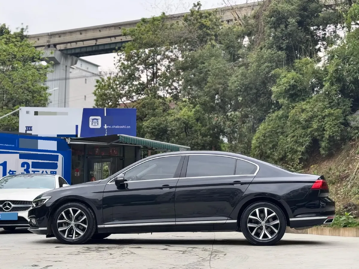 2020 Volkswagen Magotan 2.0T 186HP L4 7DCT,autocango,china used car exporter,china ev exporter,chinese used car exporter,chinese used ev exporter