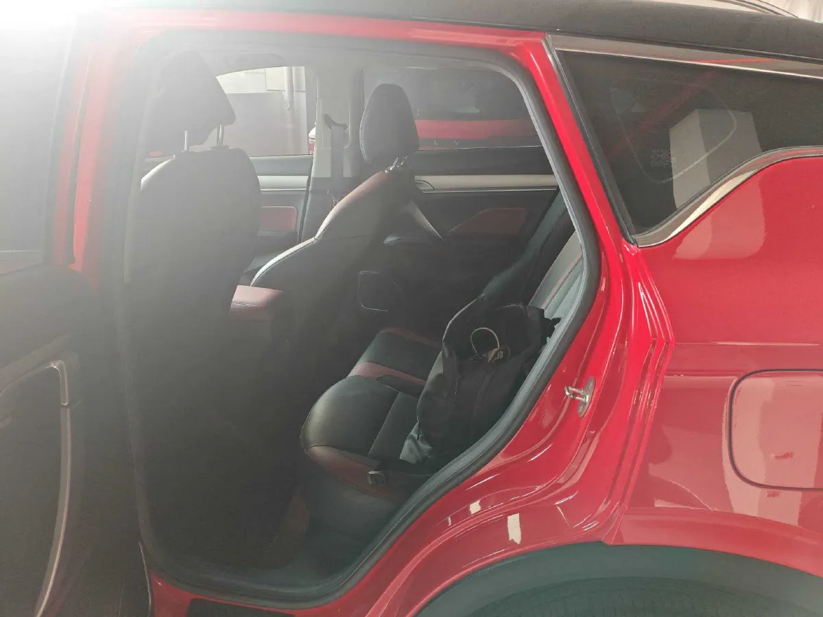 2021 Geely Coolray 1.4T 141HP L4 6DCT,autocango,china used car exporter,china ev exporter,chinese used car exporter,chinese used ev exporter