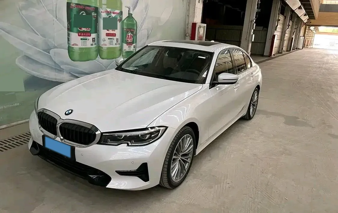 2022 BMW 3 Series 2.0T 156HP L4 8AT,autocango,china used car exporter,china ev exporter,chinese used car exporter,chinese used ev exporter