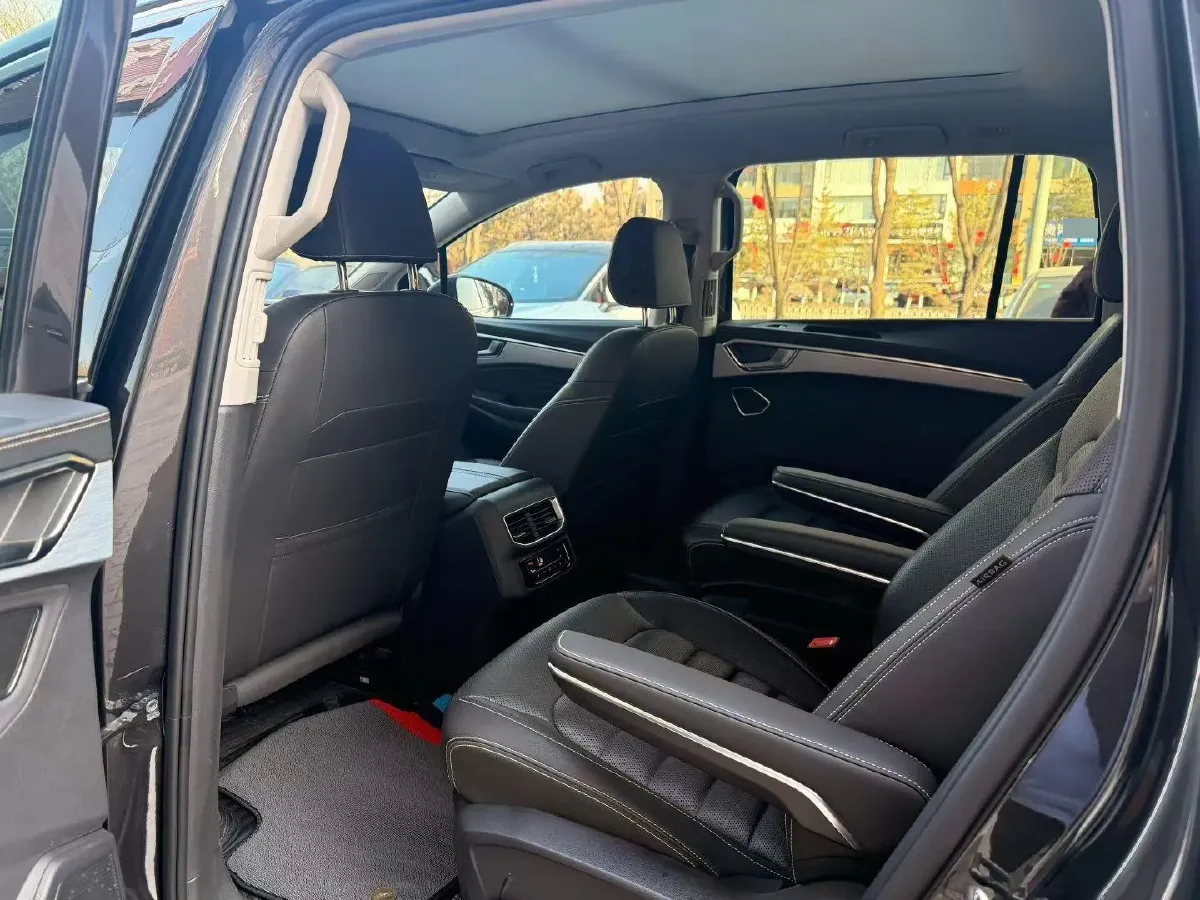 2021 Volkswagen Talagon 2.0T 220HP L4 7DCT,autocango,china used car exporter,china ev exporter,chinese used car exporter,chinese used ev exporter