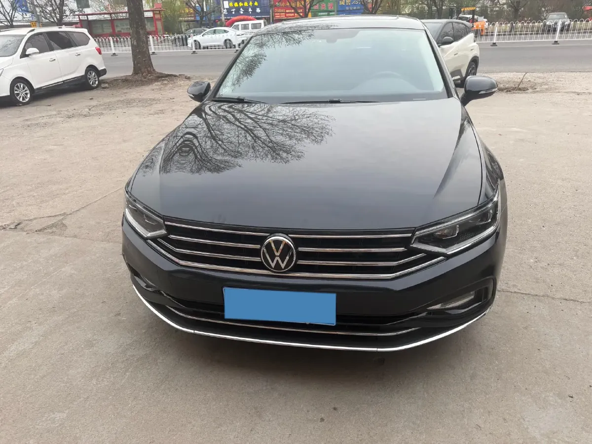 2020 Volkswagen Magotan 2.0T 220HP L4 7DCT,autocango,china used car exporter,china ev exporter,chinese used car exporter,chinese used ev exporter