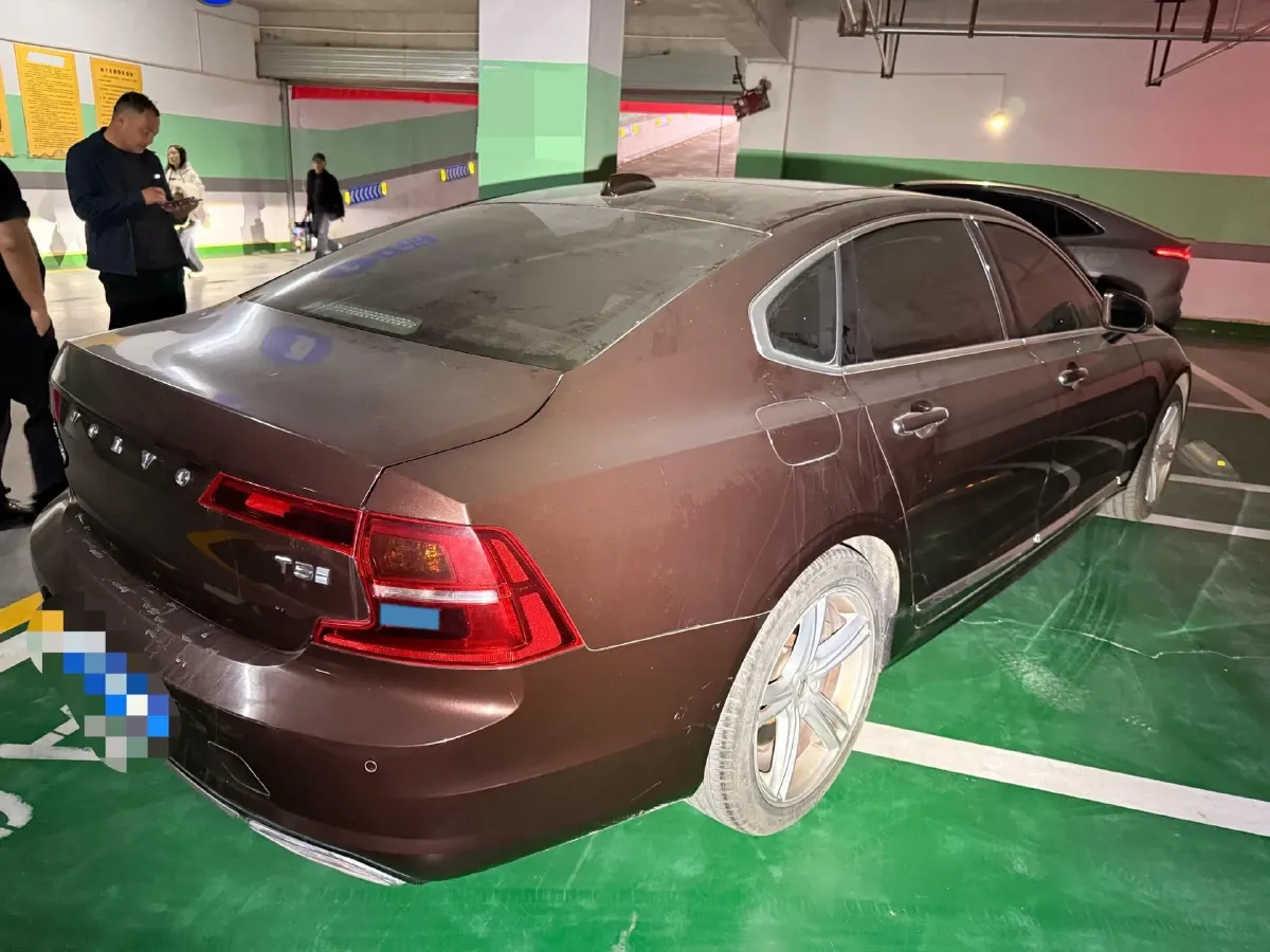 2020 Volvo S90 2.0T 254HP L4 8AT,autocango,china used car exporter,china ev exporter,chinese used car exporter,chinese used ev exporter