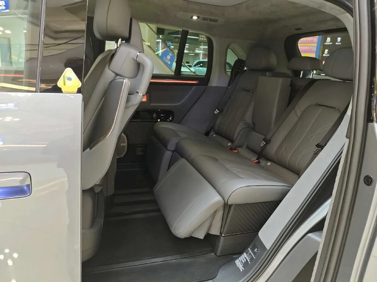 2025 Zeekr MIX BEV 76KWH,autocango,china used car exporter,china ev exporter,chinese used car exporter,chinese used ev exporter