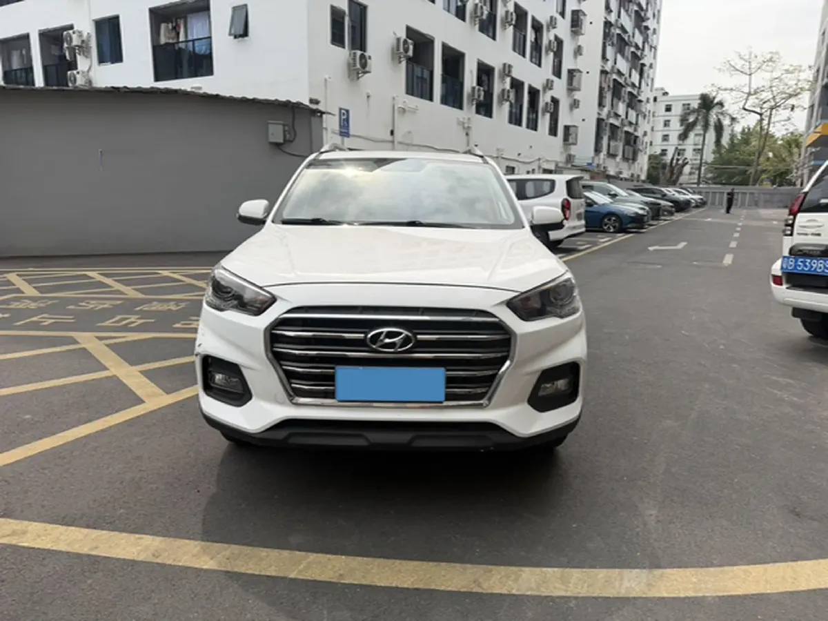 2018 Hyundai ix35 2.0L 160HP L4 6AT,autocango,china used car exporter,china ev exporter,chinese used car exporter,chinese used ev exporter