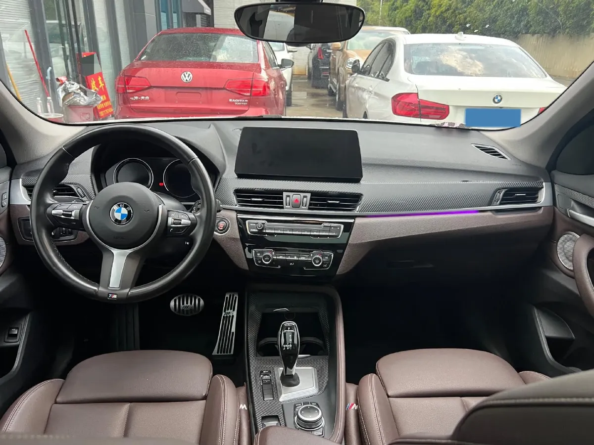 2022 BMW X1 2.0T 192HP L4 7DCT,autocango,china used car exporter,china ev exporter,chinese used car exporter,chinese used ev exporter