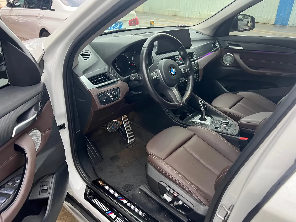 2022 BMW X1 2.0T 192HP L4 7DCT,autocango,china used car exporter,china ev exporter,chinese used car exporter,chinese used ev exporter