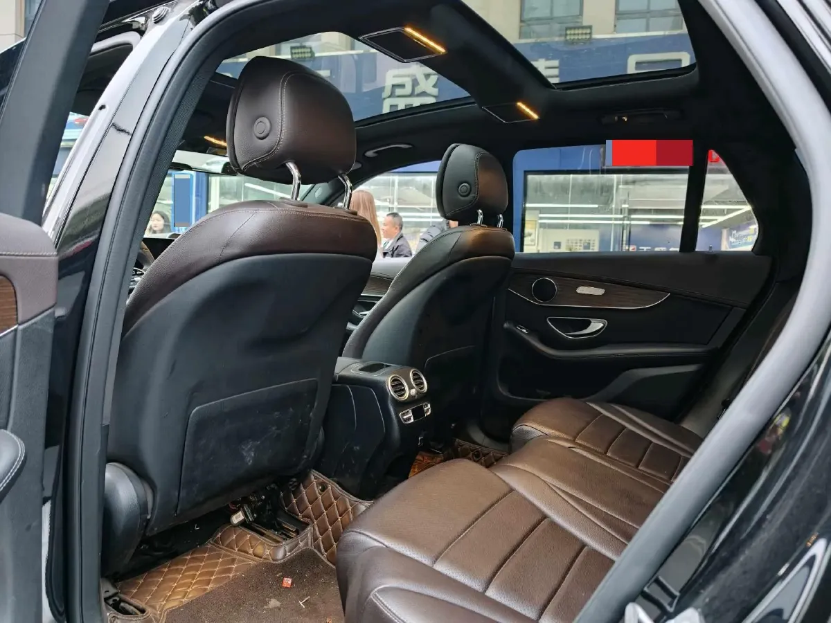 2022 Mercedes-Benz GLC Class 2.0T 258HP L4 9AT,autocango,china used car exporter,china ev exporter,chinese used car exporter,chinese used ev exporter