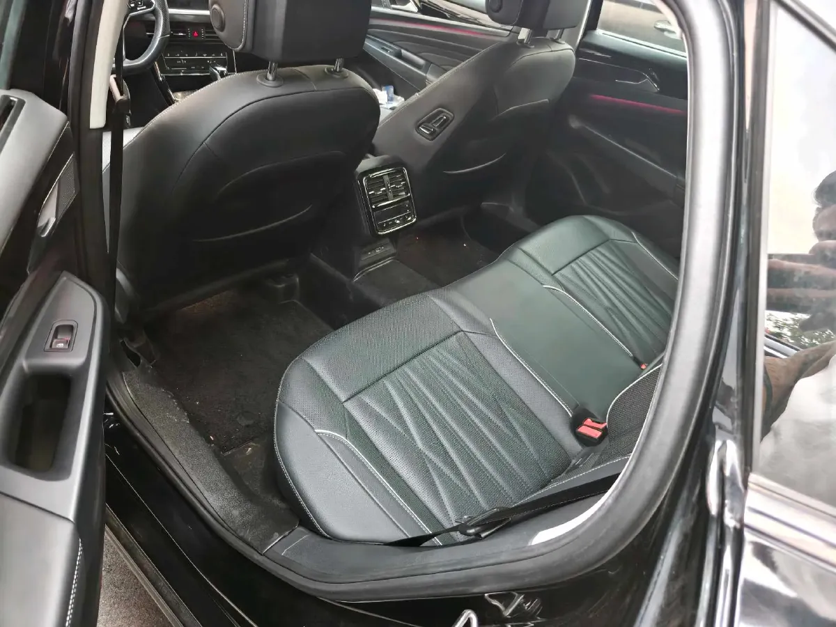 2023 Volkswagen Passat 2.0T 186HP L4 7DCT,autocango,china used car exporter,china ev exporter,chinese used car exporter,chinese used ev exporter