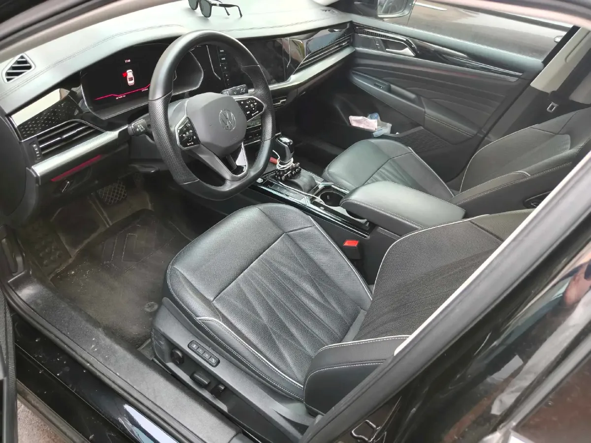 2023 Volkswagen Passat 2.0T 186HP L4 7DCT,autocango,china used car exporter,china ev exporter,chinese used car exporter,chinese used ev exporter