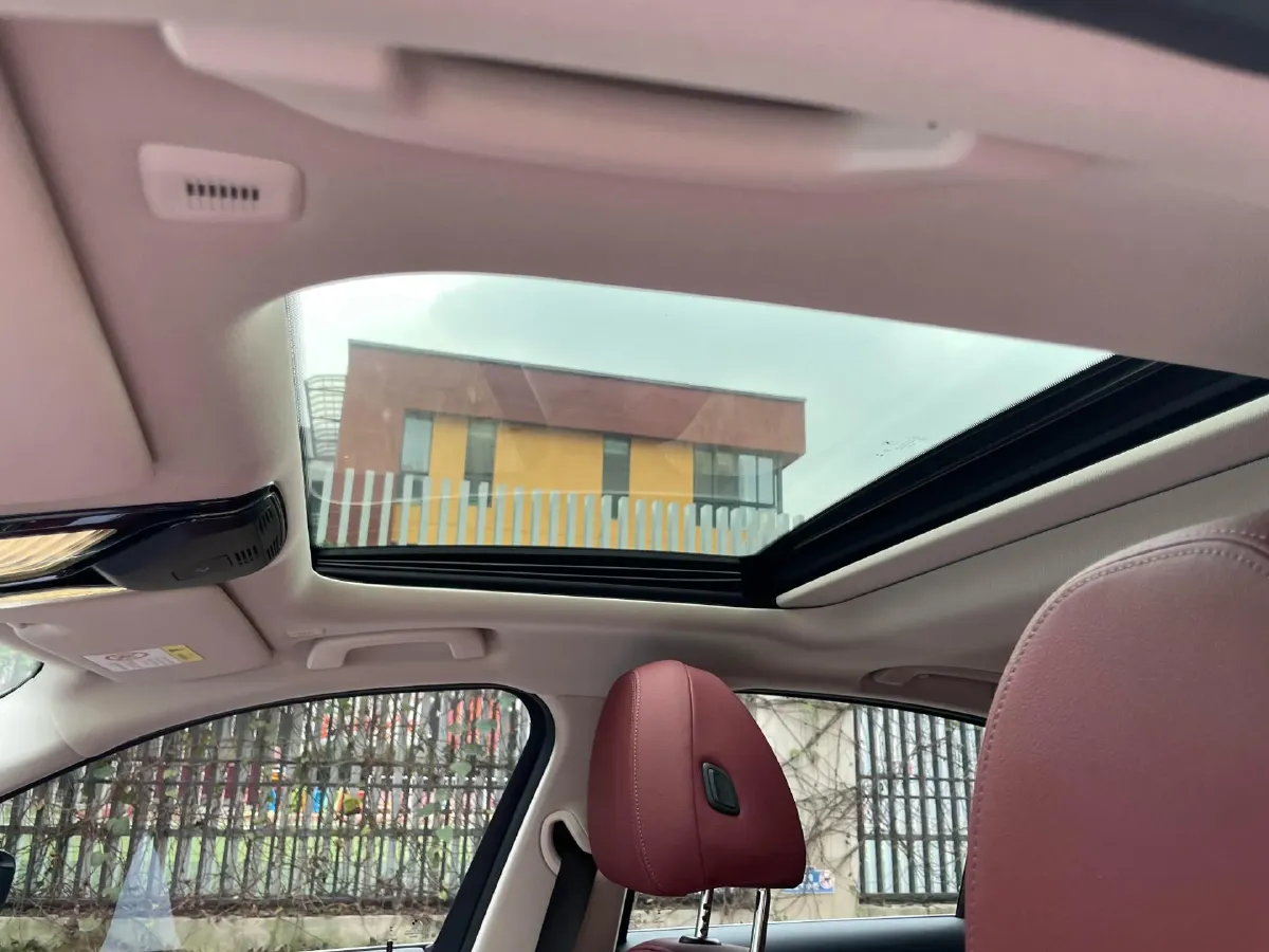 2023 BMW 3 Series 2.0T 156HP L4 8AT,autocango,china used car exporter,china ev exporter,chinese used car exporter,chinese used ev exporter