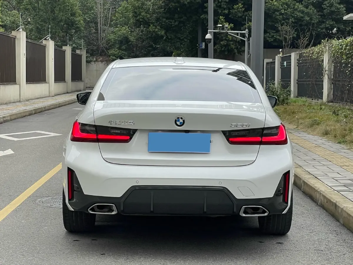 2023 BMW 3 Series 2.0T 156HP L4 8AT,autocango,china used car exporter,china ev exporter,chinese used car exporter,chinese used ev exporter