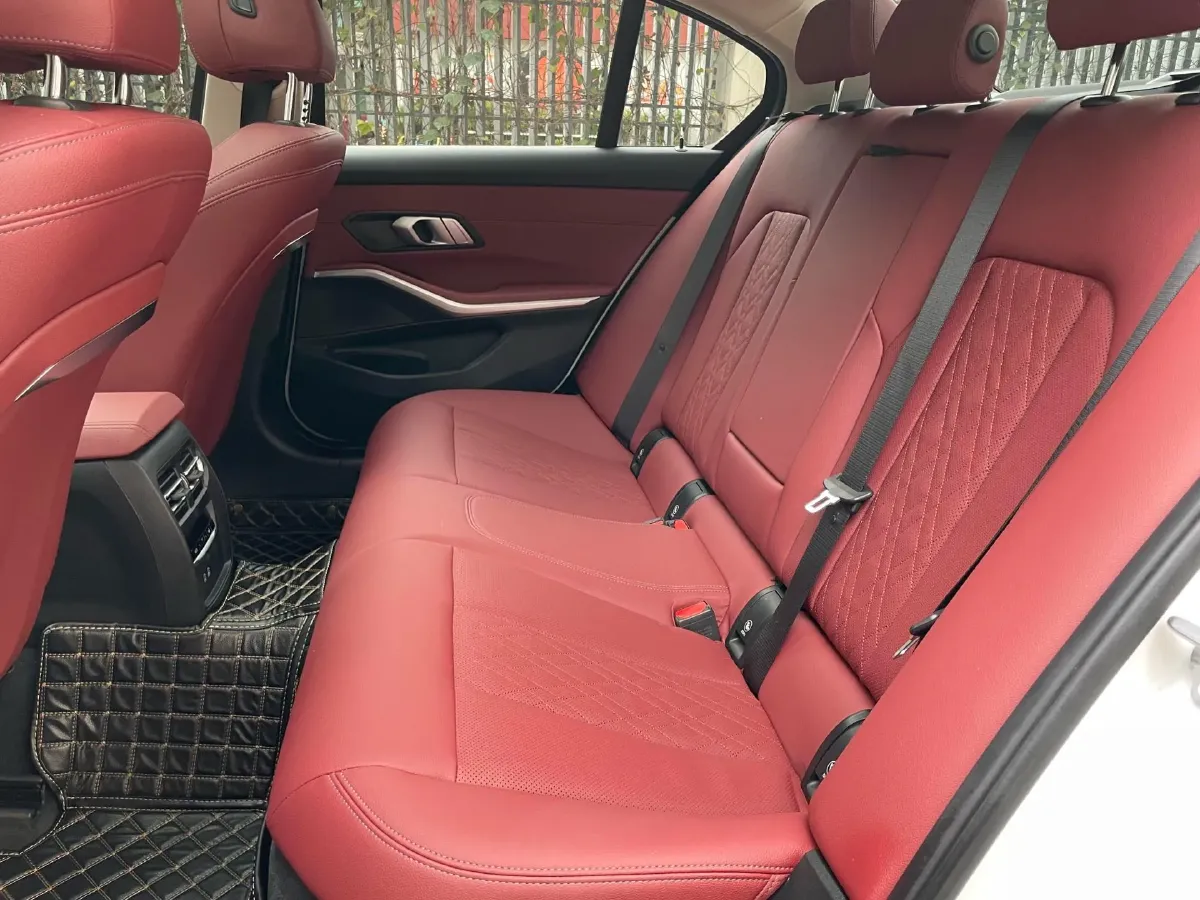 2023 BMW 3 Series 2.0T 156HP L4 8AT,autocango,china used car exporter,china ev exporter,chinese used car exporter,chinese used ev exporter