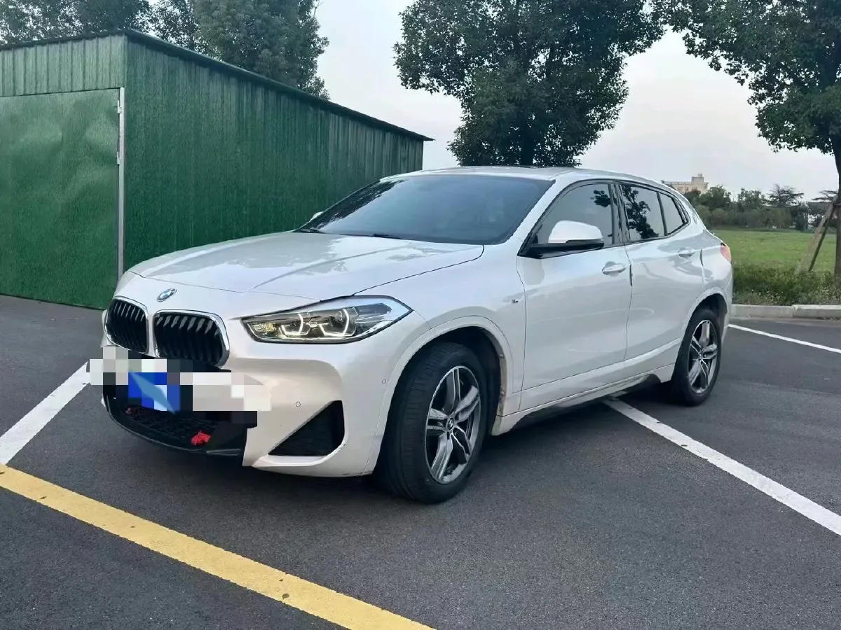 2022 BMW X2 2.0T 192HP L4 7DCT,autocango,china used car exporter,china ev exporter,chinese used car exporter,chinese used ev exporter