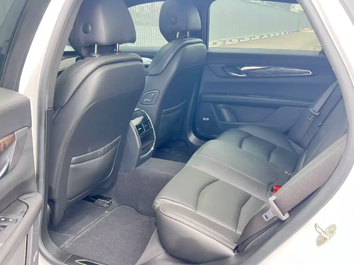 2022 Cadillac CT6 2.0T 237HP L4 10AT,autocango,china used car exporter,china ev exporter,chinese used car exporter,chinese used ev exporter