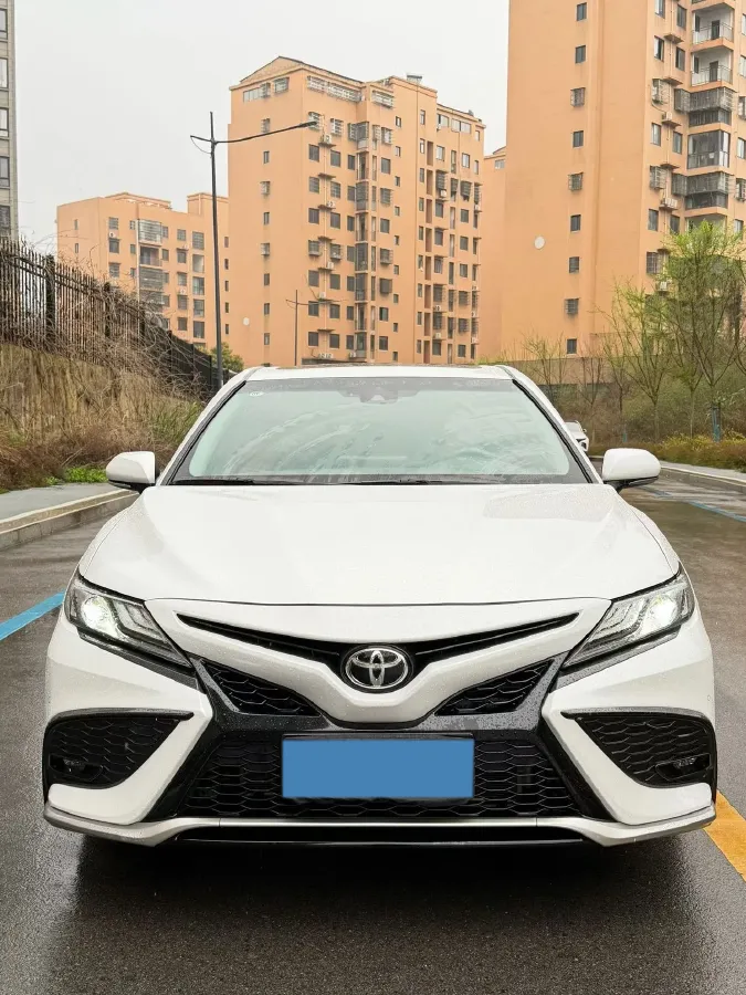 2023 Toyota Camry 2.0L 177HP L4 CVT,autocango,china used car exporter,china ev exporter,chinese used car exporter,chinese used ev exporter