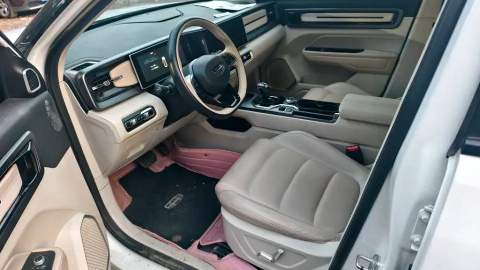 2023 Geely ICON 1.5T 181HP L4 7DCT,autocango,china used car exporter,china ev exporter,chinese used car exporter,chinese used ev exporter