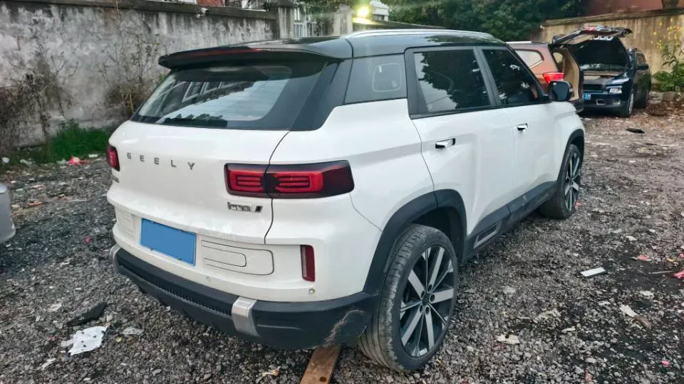 2023 Geely ICON 1.5T 181HP L4 7DCT,autocango,china used car exporter,china ev exporter,chinese used car exporter,chinese used ev exporter