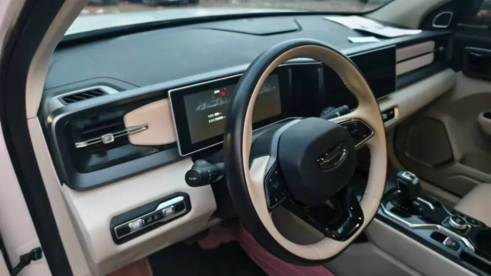 2023 Geely ICON 1.5T 181HP L4 7DCT,autocango,china used car exporter,china ev exporter,chinese used car exporter,chinese used ev exporter