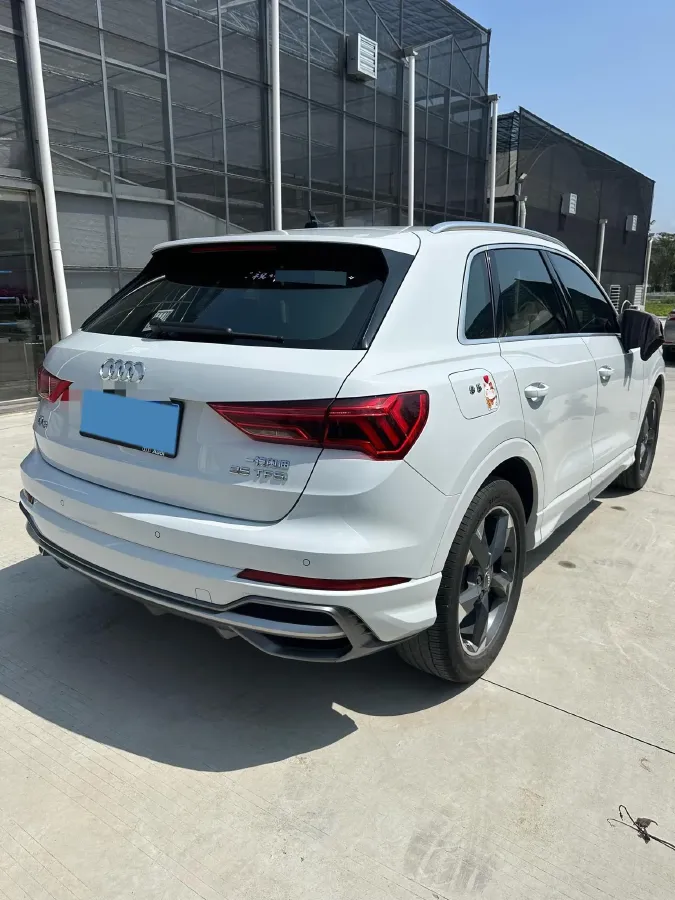 2022 Audi Q3 1.4T 150HP L4 7DCT,autocango,china used car exporter,china ev exporter,chinese used car exporter,chinese used ev exporter