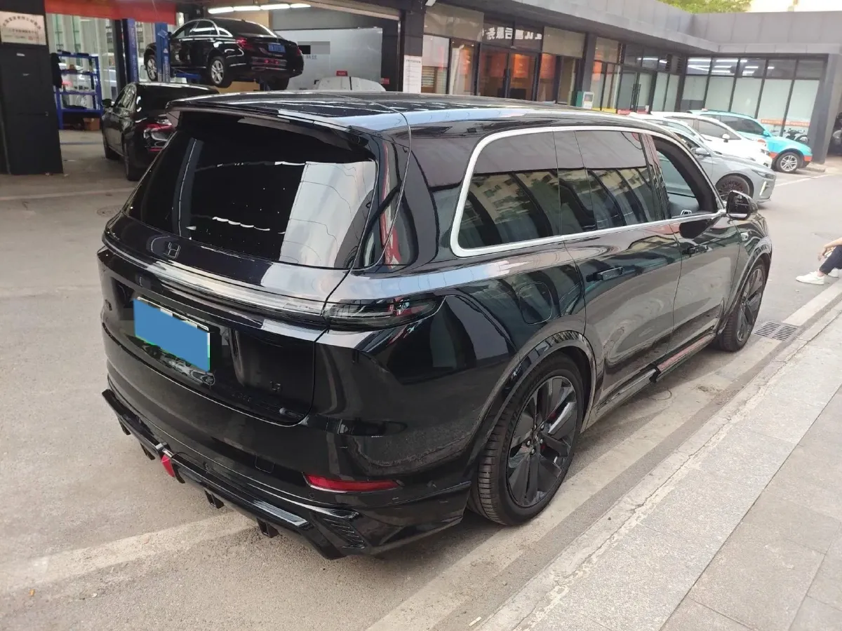 2024 Li L9 Range Extended 154HP REEV 52.3KWH,autocango,china used car exporter,china ev exporter,chinese used car exporter,chinese used ev exporter