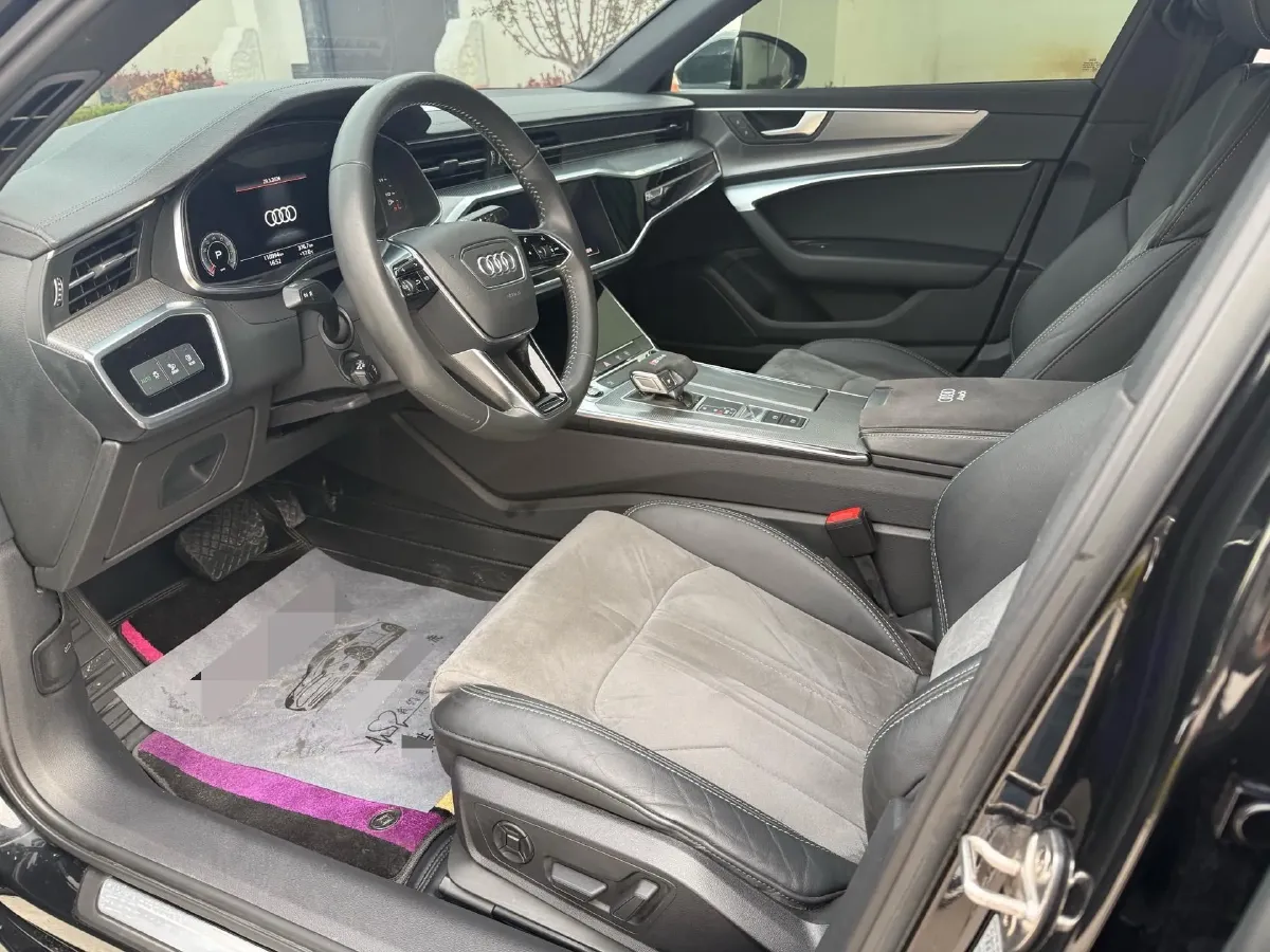 2020 Audi A6L 2.0T 224HP L4 7DCT,autocango,china used car exporter,china ev exporter,chinese used car exporter,chinese used ev exporter