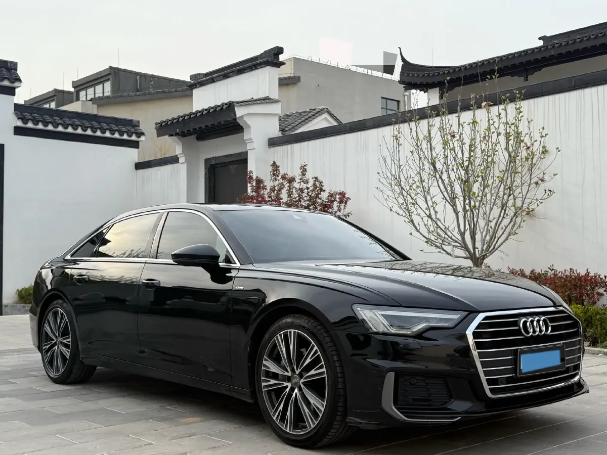 2020 Audi A6L 2.0T 224HP L4 7DCT,autocango,china used car exporter,china ev exporter,chinese used car exporter,chinese used ev exporter
